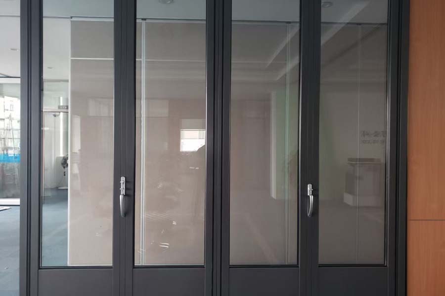 kính cường lực chống trộm